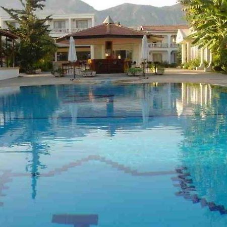 Club Z Hotel Kerínia Kültér fotó