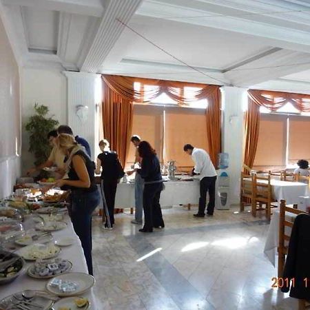 Club Z Hotel Kerínia Kültér fotó